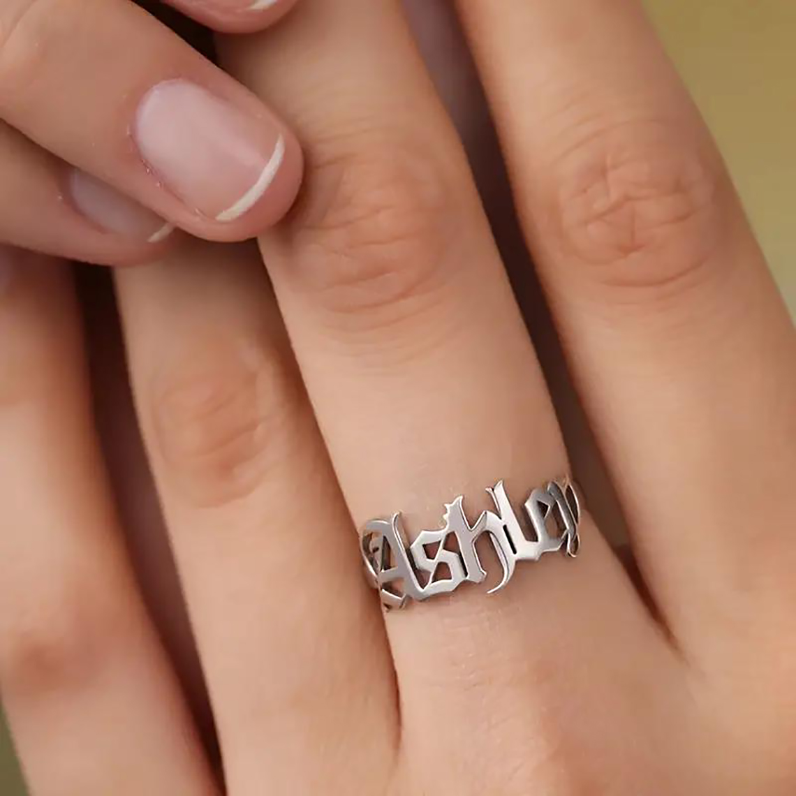 Initial Ring Custom - Aangepaste gouden ring vrouwen gotische ringen