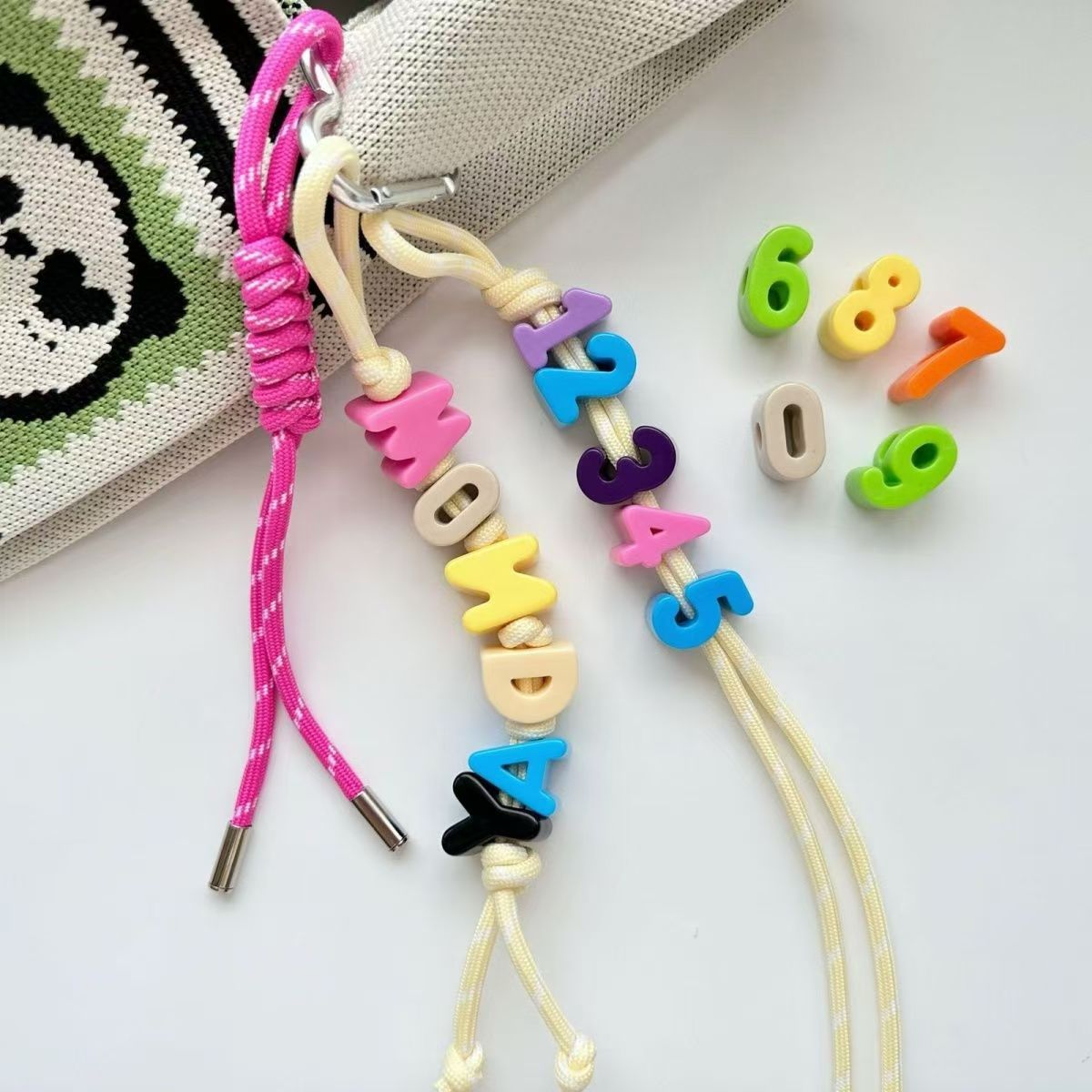 Aangepaste naam sleutelhanger  - Initial Ring Custom recensie en prijs